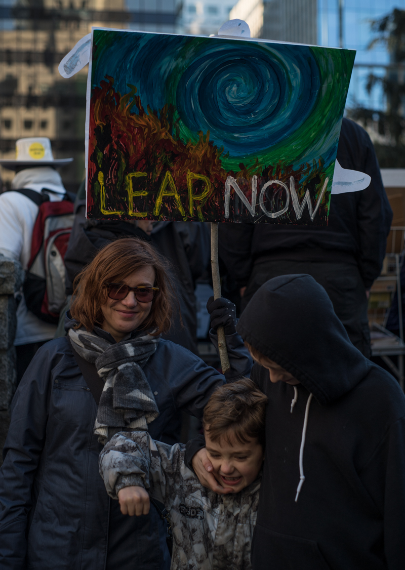 Illustration for article titled Canada Knows How to Party While Protesting Climate Change Inaction